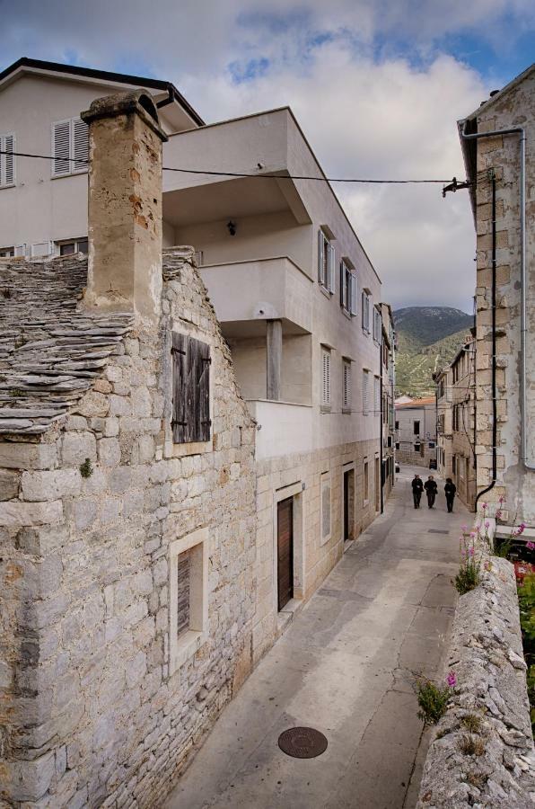 Apartments Marinkovic Komiza Komiža Exterior foto